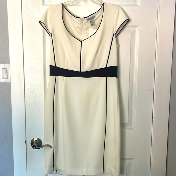 New black and white dress. Size 12. - Picture 1 of 5